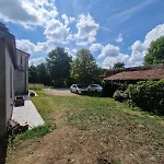 Domaine Des 3 Arbres - Nature Et Tranquillite *