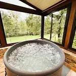 Domaine Des 3 Arbres - Nature Et Tranquillite *