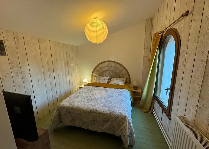 Domaine Des 3 Arbres - Nature Et Tranquillite