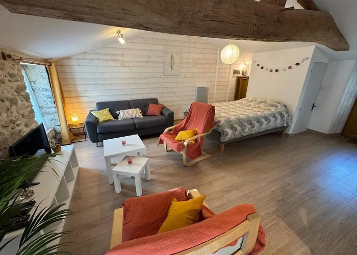 Domaine Des 3 Arbres - Nature Et Tranquillite